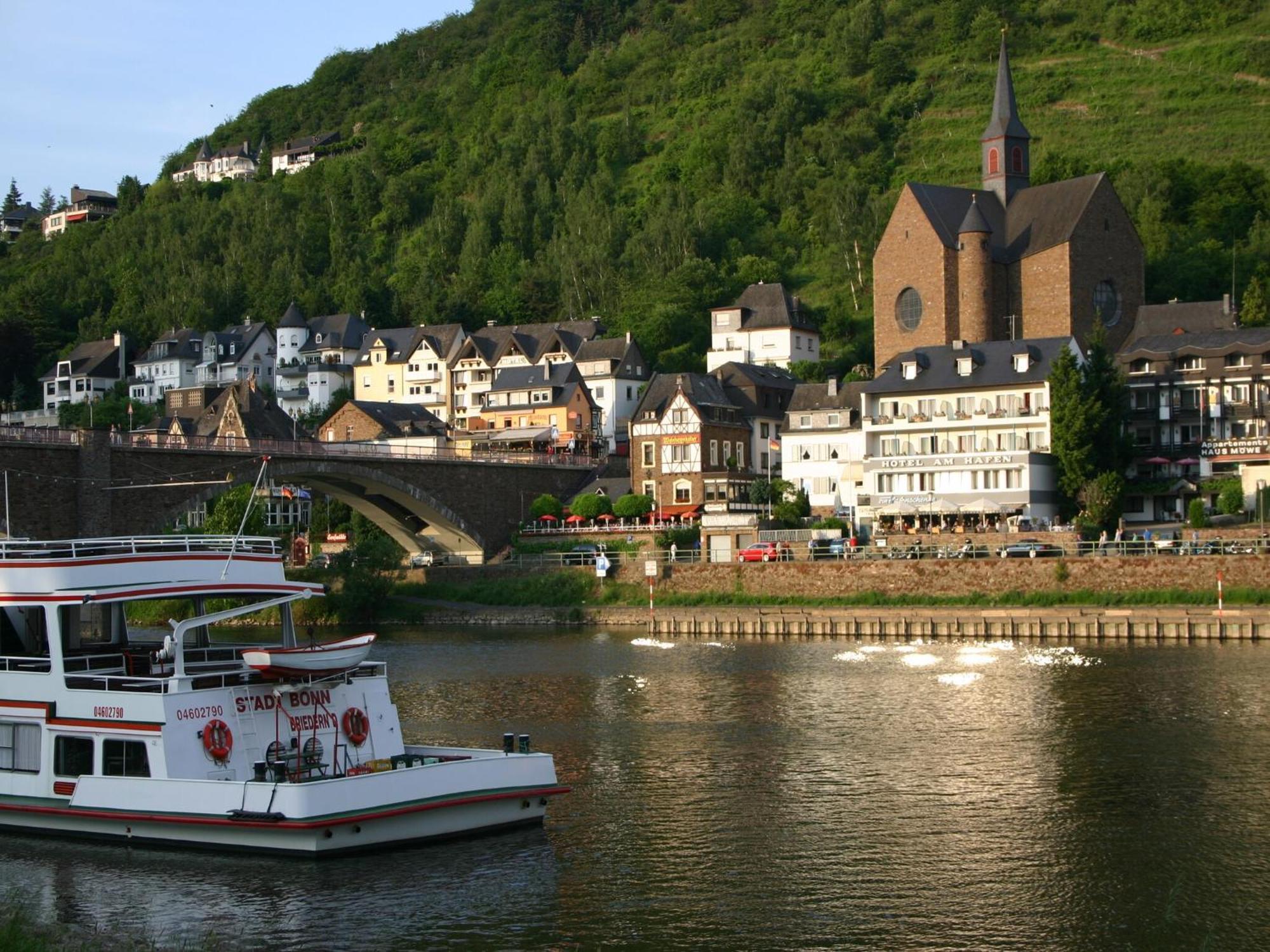 A Modern Holiday Home By The River Mosel Moselkern Ngoại thất bức ảnh